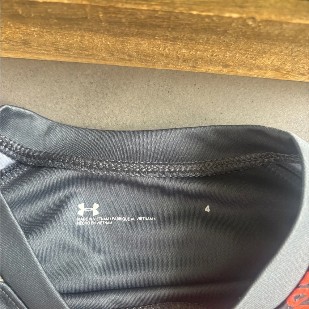 Under Armour Kids Gray Tee with Red Logo Size 4